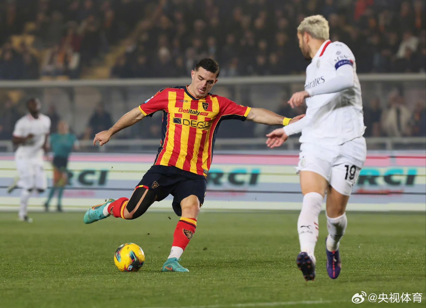 AC米兰在意甲比赛中表现抢眼,继续追赶领先者的简单介绍 AC米兰在意甲比赛中表现抢眼,继续追赶领先者的简单介绍