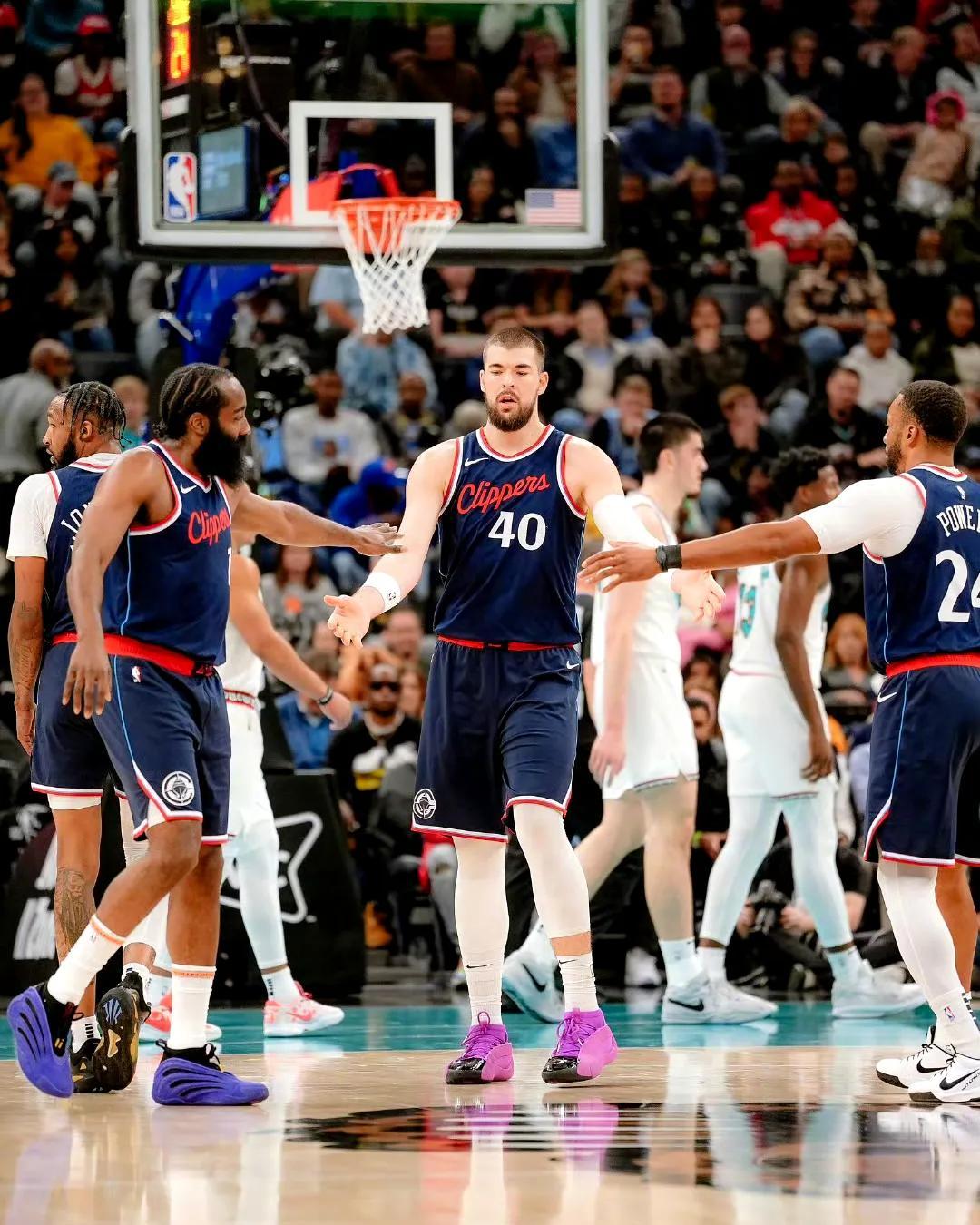 前NBA巨星重返球场,助力球队逆袭(前nba巨星重返球场,助力球队逆袭的是谁) 前NBA巨星重返球场,助力球队逆袭(前nba巨星重返球场,助力球队逆袭的是谁)