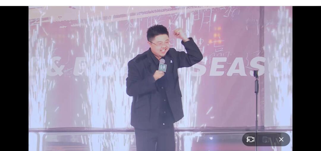 捷克女足破除瓶颈,凭实力夺冠! 捷克女足破除瓶颈,凭实力夺冠!