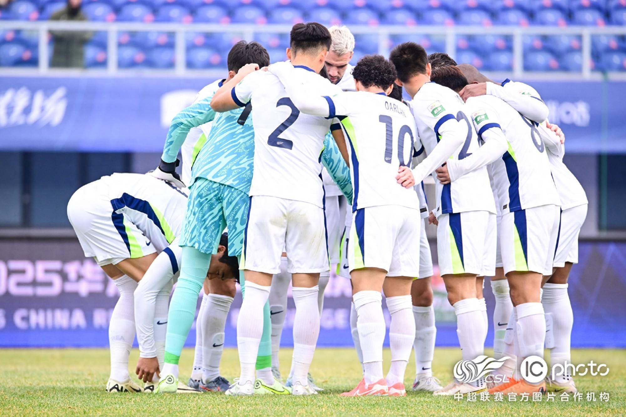 关于武汉三镇爆发神级表现,亚冠被彻底压制,逆转的信息 关于武汉三镇爆发神级表现,亚冠被彻底压制,逆转的信息