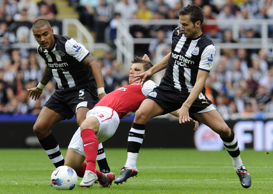 星空体育亚洲官网-埃弗顿主场击败对手，英超豪门重返胜利列车的简单介绍