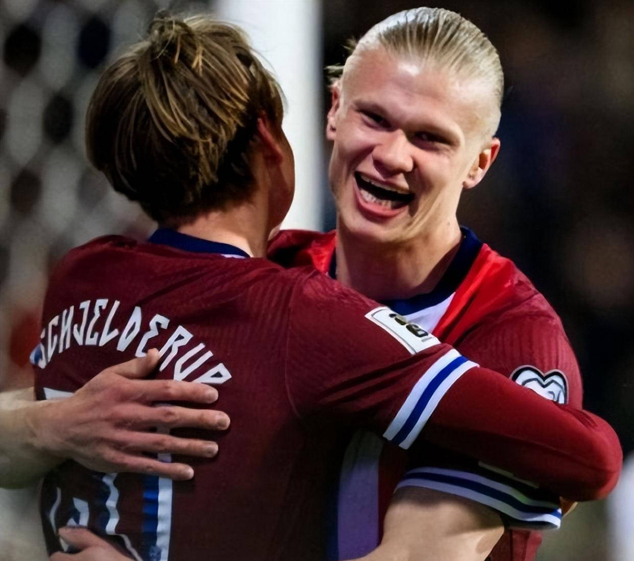 挪威队赢球收官，表现稳定出类拔萃