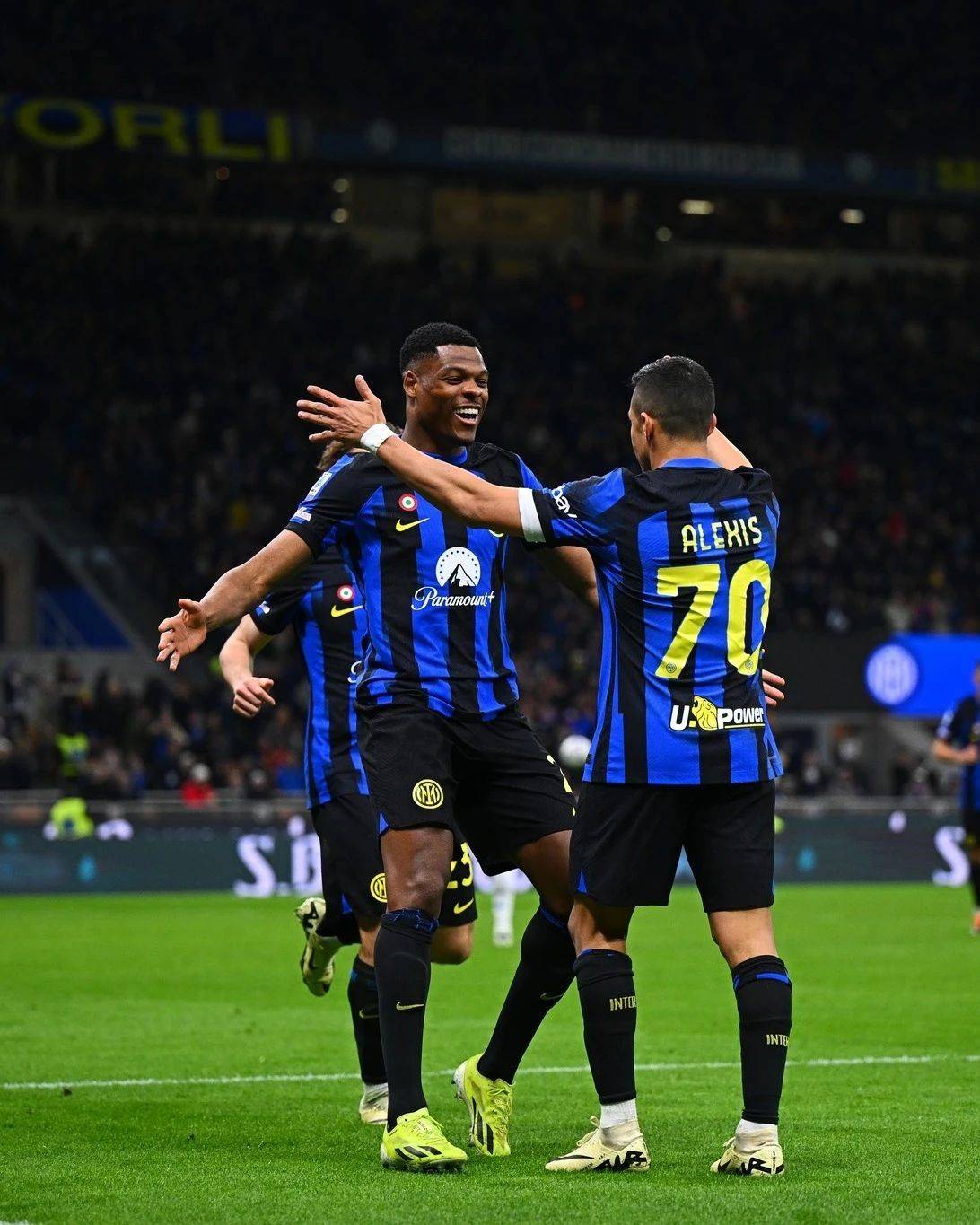 星空体育官网入口-AC米兰挑战乌迪内斯，力争保持领先优势的简单介绍