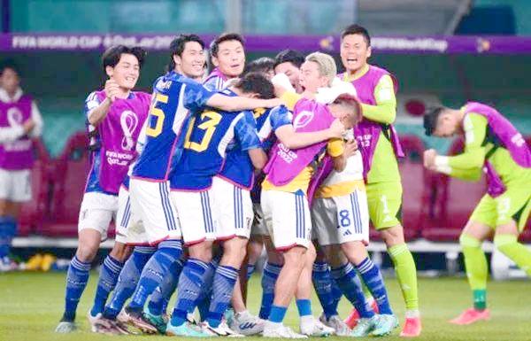 阵容强大的球队取得连续胜利 阵容强大的球队取得连续胜利