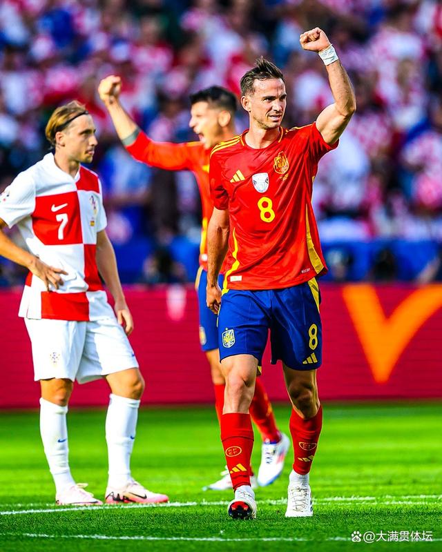 西班牙优势明显,轻取对手晋级欧洲杯四强的简单介绍 西班牙优势明显,轻取对手晋级欧洲杯四强的简单介绍