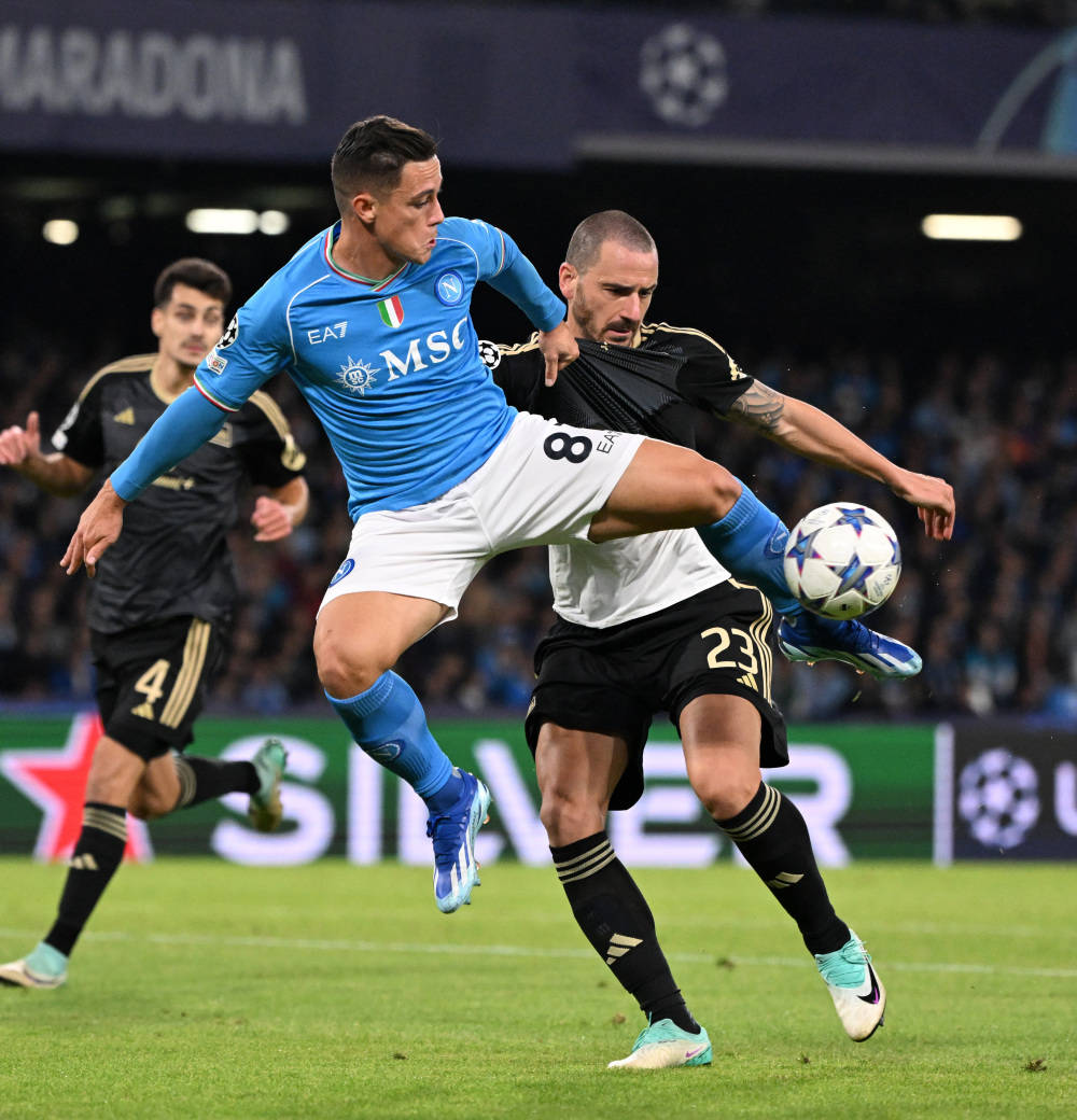 星空体育亚洲官网-佛罗伦萨战平对手，血拼博弈无分胜负的简单介绍