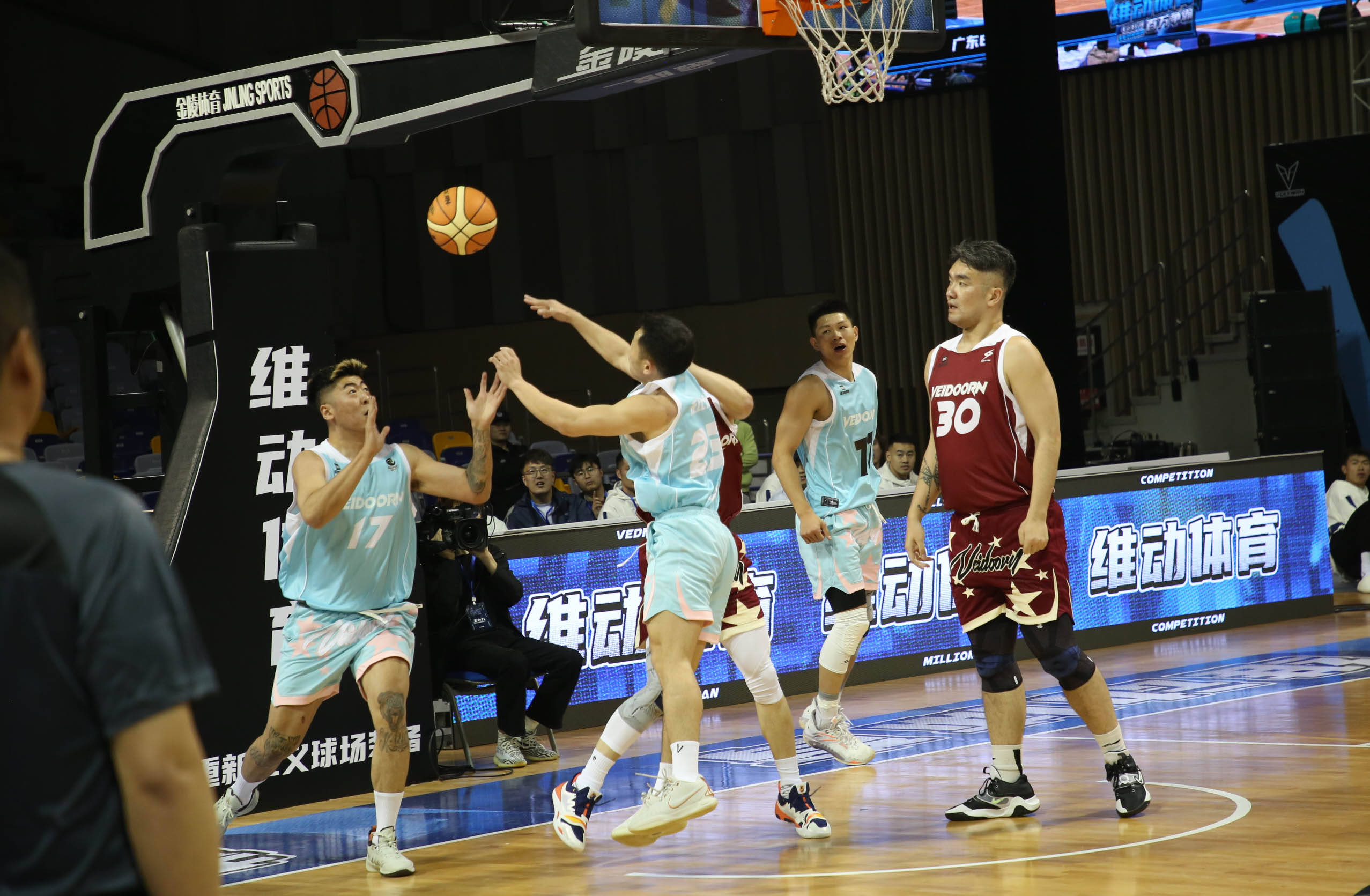 关于精英力量交织，国内篮球赛事高水平聚焦的信息