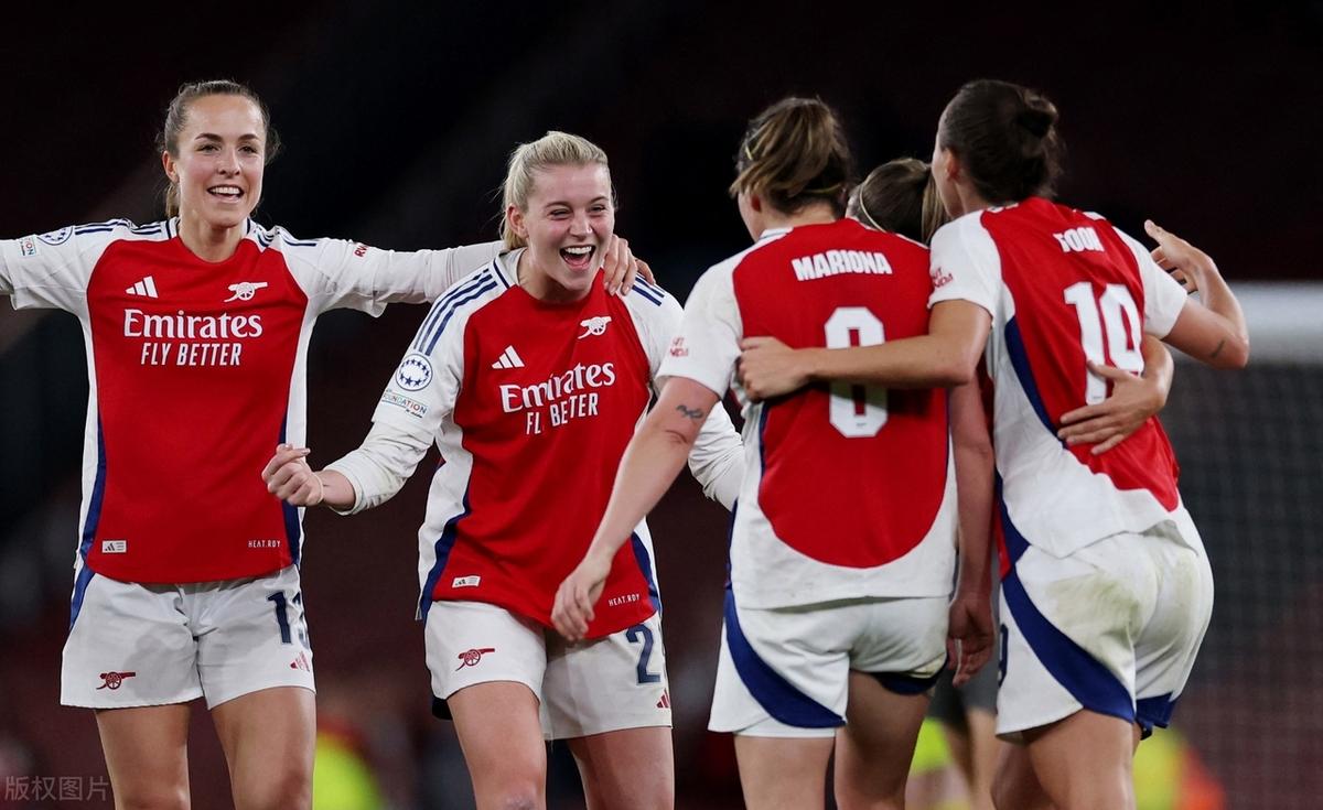 阿森纳女足队取得惊天胜利，晋级决赛