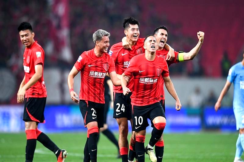 江苏队紧咬广东队,一球之差败北 江苏队紧咬广东队,一球之差败北